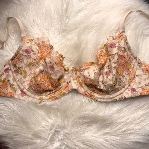 Victoria’s Secret bra